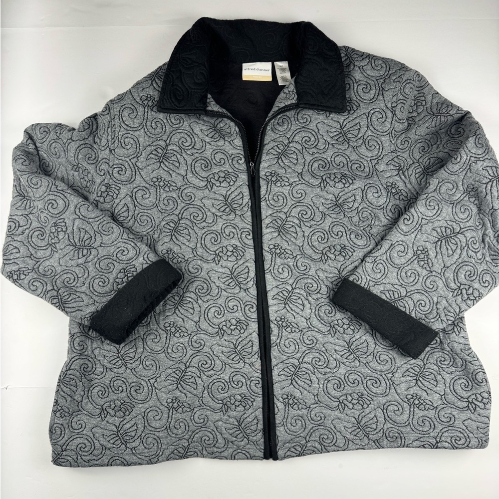 Alfred Dunner Black and Gray Patterned full zip quilted Jacket with pockets